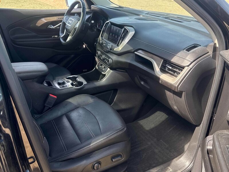 2023 GMC Terrain Denali AWD - Photo 15 - St Albert, AB T8N 3Z7