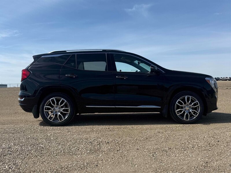 2023 GMC Terrain Denali AWD - Photo 5 - St Albert, AB T8N 3Z7