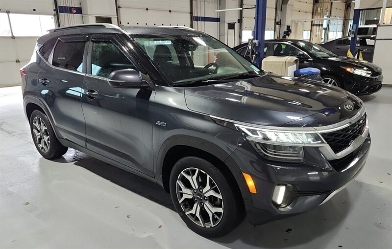 2021 Kia Seltos EX Premium AWD - Photo 3 - St Albert, AB T8N 3Z7