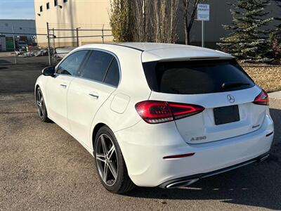 2019 Mercedes-Benz A 250 4MATIC   - Photo 3 - Edmonton, AB T5L 2J7