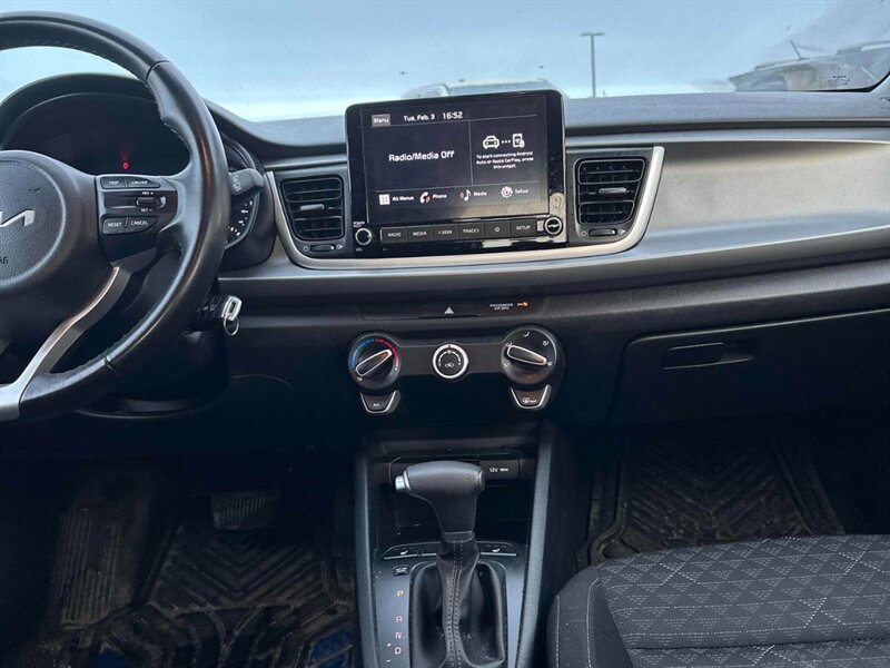 2023 Kia Rio 5-Door S - Photo 12 - Acheson, AB T7X 5A3