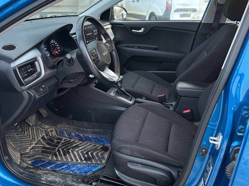 2023 Kia Rio 5-Door S - Photo 9 - Acheson, AB T7X 5A3