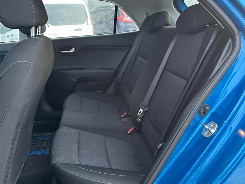 2023 Kia Rio 5-Door S - Photo 15 - Acheson, AB T7X 5A3