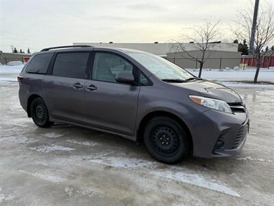 2019 Toyota Sienna LE  8-Passenger - Photo 3 - Edmonton, AB T5L 2J7