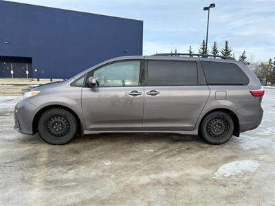 2019 Toyota Sienna LE  8-Passenger - Photo 8 - Edmonton, AB T5L 2J7