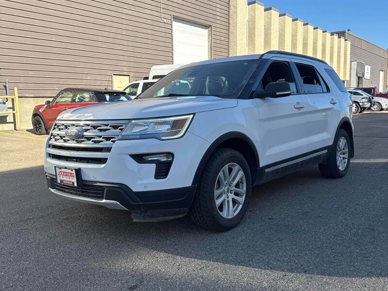 2019 Ford Explorer XLT  AWD - Photo 1 - Edmonton, AB T5L 2J7