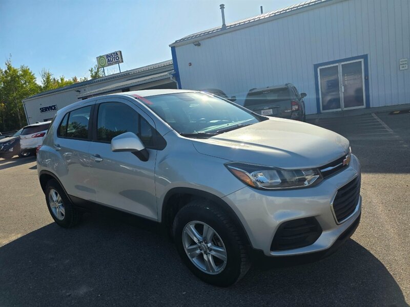 2019 Chevrolet Trax LS AWD - Photo 3 - St Albert, AB T8N 3Z7