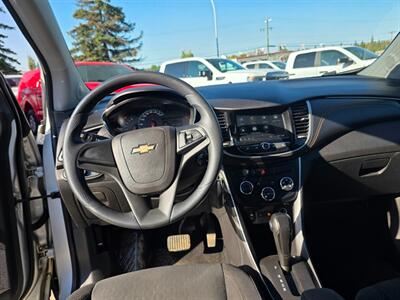 2019 Chevrolet Trax LS AWD - Photo 8 - St Albert, AB T8N 3Z7