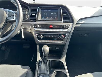 2019 Hyundai Sonata Essential   - Photo 11 - Acheson, AB T7X 5A3