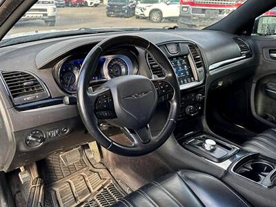 2018 Chrysler 300 Series S   - Photo 9 - Acheson, AB T7X 5A3