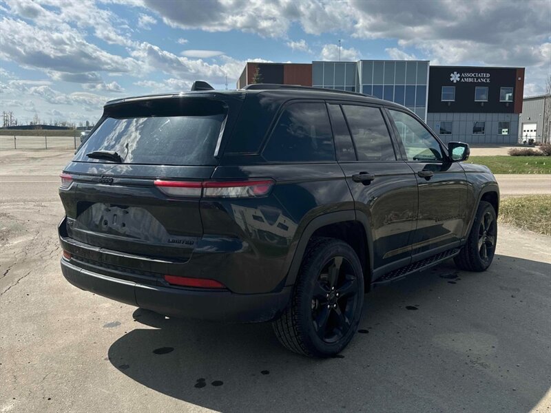 2024 Jeep Grand Cherokee Limited - Photo 6 - Edmonton, AB T5L 2J7