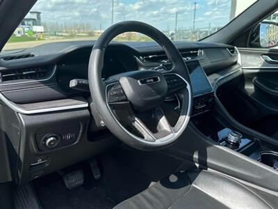 2024 Jeep Grand Cherokee Limited - Photo 10 - Edmonton, AB T5L 2J7