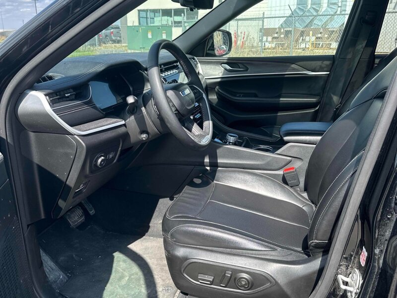 2024 Jeep Grand Cherokee Limited - Photo 11 - Edmonton, AB T5L 2J7