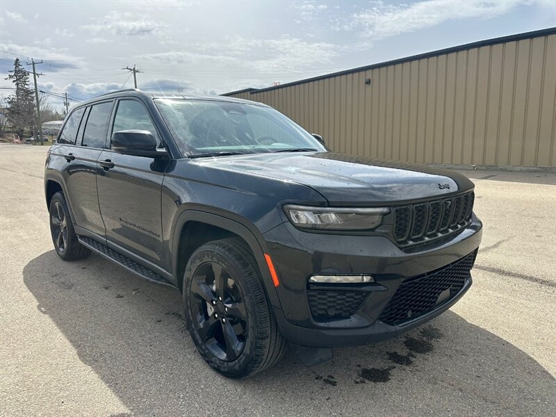2024 Jeep Grand Cherokee Limited 4x4 - Photo 4 - St Albert, AB T8N 3Z7