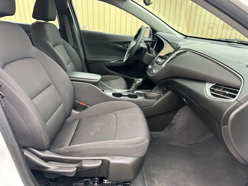 2024 Chevrolet Malibu LT Sport Edition - Photo 15 - St Albert, AB T8N 3Z7