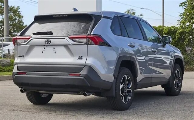 2025 Toyota RAV4 LE AWD - Photo 7 - St Albert, AB T8N 3Z7
