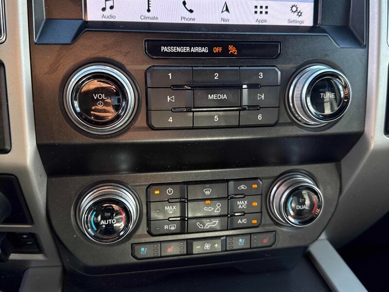 2019 Ford F-150 Lariat Sport 4x4 - Photo 13 - St Albert, AB T8N 3Z7