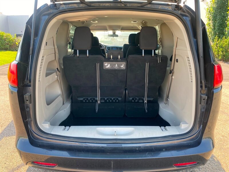 2019 Chrysler Pacifica Touring - Photo 17 - Edmonton, AB T5L 2J7