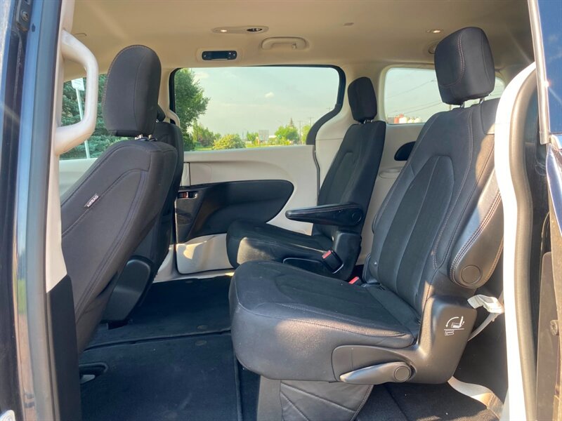 2019 Chrysler Pacifica Touring - Photo 15 - Edmonton, AB T5L 2J7
