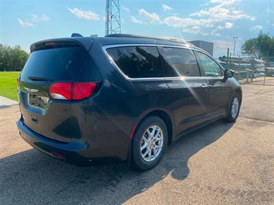 2019 Chrysler Pacifica Touring - Photo 5 - Edmonton, AB T5L 2J7