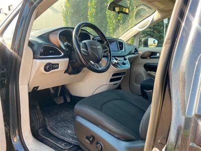 2019 Chrysler Pacifica Touring - Photo 11 - Edmonton, AB T5L 2J7