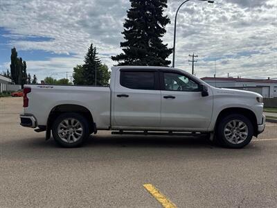 2022 Chevrolet Silverado 1500 Limited Custom  4X4 - Photo 4 - Edmonton, AB T5L 2J7