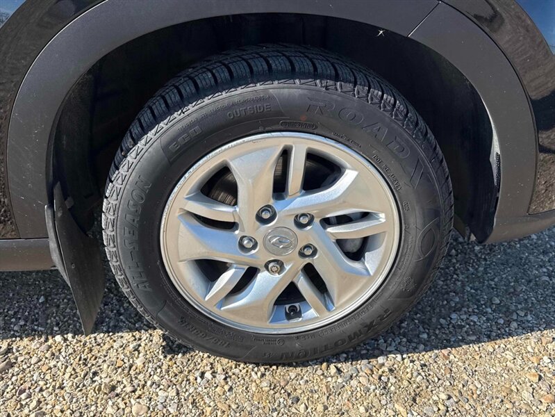 2023 Hyundai VENUE Preferred - Photo 18 - St Albert, AB T8N 3Z7