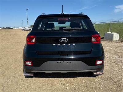 2023 Hyundai VENUE Preferred - Photo 8 - St Albert, AB T8N 3Z7