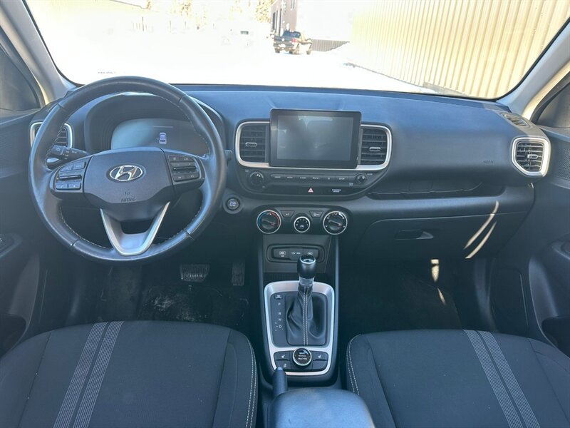 2023 Hyundai VENUE Preferred - Photo 11 - St Albert, AB T8N 3Z7