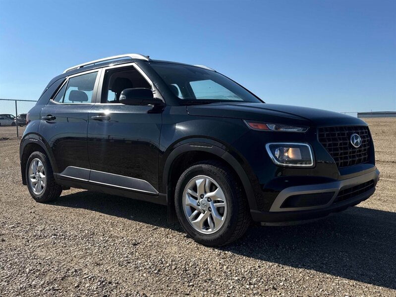 2023 Hyundai VENUE Preferred - Photo 4 - St Albert, AB T8N 3Z7