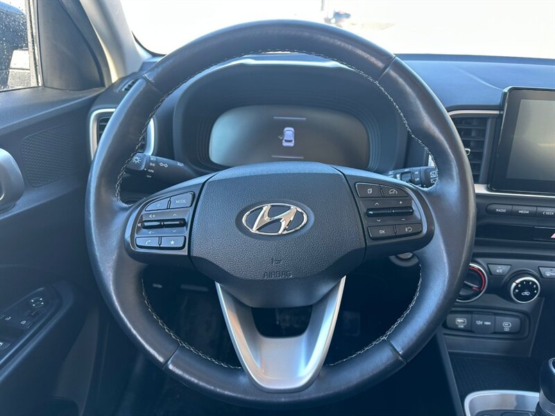 2023 Hyundai VENUE Preferred - Photo 12 - St Albert, AB T8N 3Z7