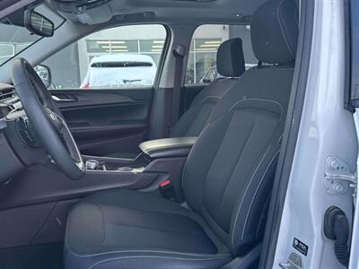 2023 Jeep Grand Cherokee Laredo  4x4 - Photo 10 - Acheson, AB T7X 5A3