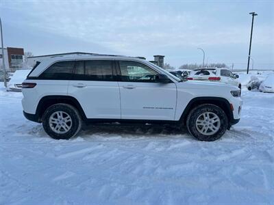 2023 Jeep Grand Cherokee Laredo  4x4 - Photo 7 - Acheson, AB T7X 5A3