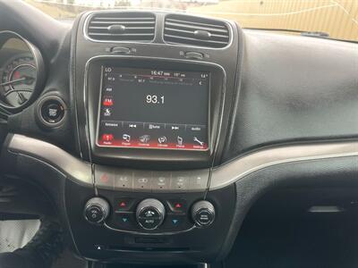 2017 Dodge Journey Crossroad  AWD - Photo 12 - St Albert, AB T8N 3Z7