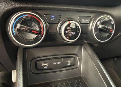 2024 Hyundai VENUE Preferred   - Photo 16 - St Albert, AB T8N 3Z7