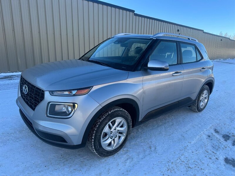 2024 Hyundai VENUE Preferred   - Photo 1 - St Albert, AB T8N 3Z7