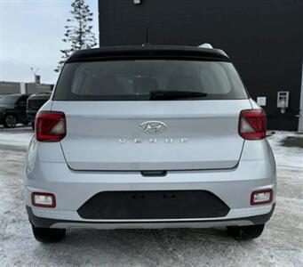 2024 Hyundai VENUE Preferred   - Photo 8 - St Albert, AB T8N 3Z7