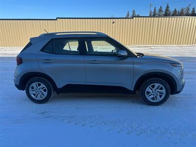 2024 Hyundai VENUE Preferred   - Photo 4 - St Albert, AB T8N 3Z7