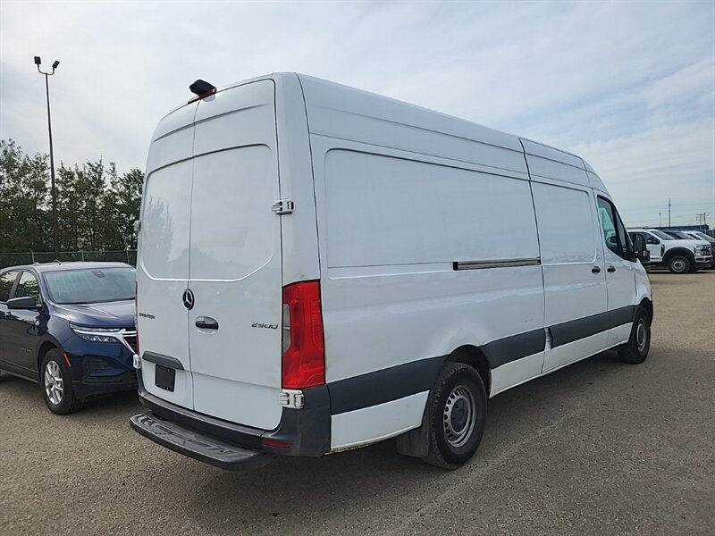 2023 Mercedes-Benz Sprinter 2500 CARGO VAN HIGH ROOF - Photo 3 - Edmonton, AB T5L 2J7