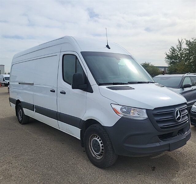 2023 Mercedes-Benz Sprinter 2500 CARGO VAN HIGH ROOF - Photo 2 - Edmonton, AB T5L 2J7