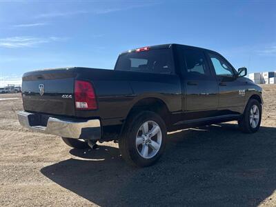2023 RAM 1500 Classic SLT 4X4 - Photo 7 - Edmonton, AB T5L 2J7