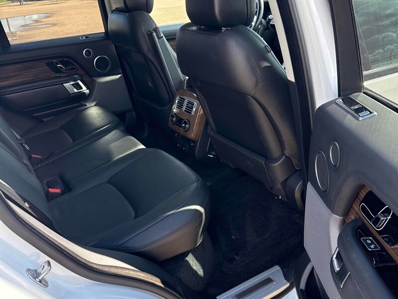 2018 Land Rover Range Rover V8 5.0 L Supercharged AWD - Photo 18 - St Albert, AB T8N 3Z7
