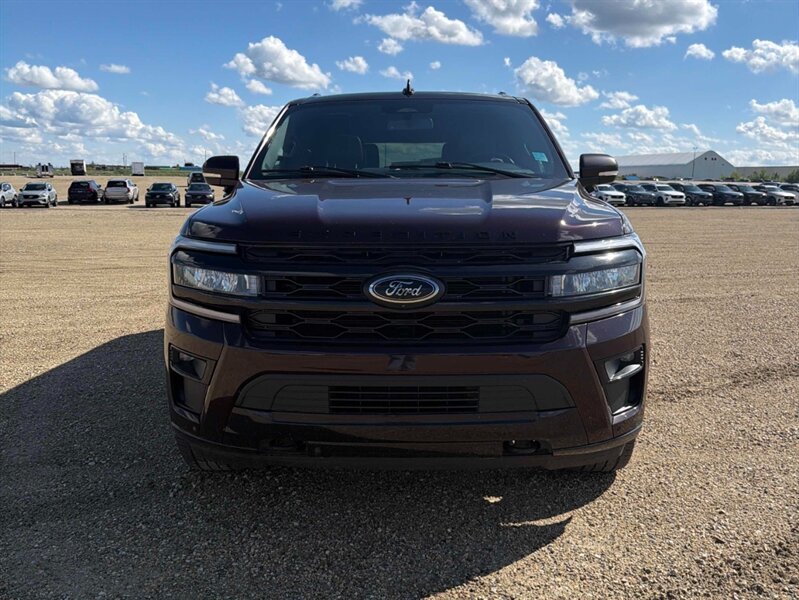 2023 Ford Expedition MAX Limited 4x4 - Photo 5 - St Albert, AB T8N 3Z7