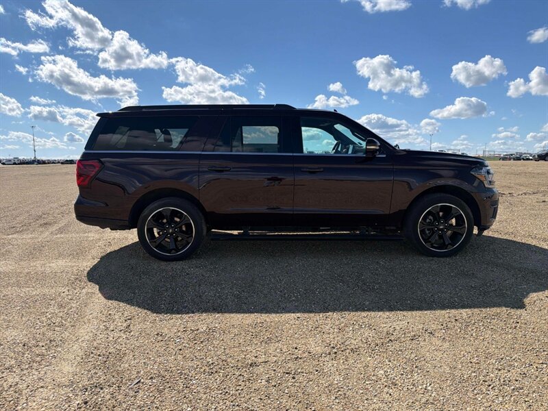 2023 Ford Expedition MAX Limited 4x4 - Photo 4 - St Albert, AB T8N 3Z7