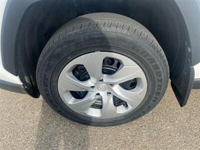 2024 Toyota RAV4 LE  AWD - Photo 16 - St Albert, AB T8N 3Z7
