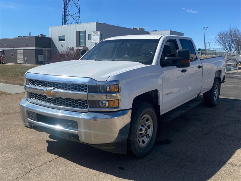 2019 Chevrolet Silverado 3500 Long Box Vortec 6.0L V8   - Photo 1 - Edmonton, AB T5L 2J7