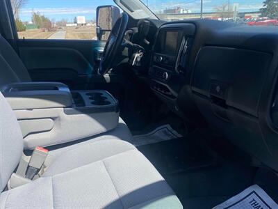 2019 Chevrolet Silverado 3500 Long Box Vortec 6.0L V8   - Photo 11 - Edmonton, AB T5L 2J7