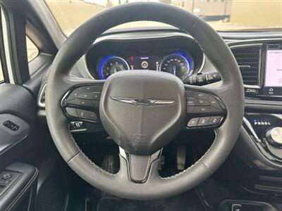 2024 Chrysler Pacifica Touring L Sunroof S package - Photo 10 - St Albert, AB T8N 3Z7