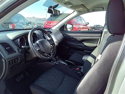 2023 Mitsubishi RVR SE  AWD - Photo 9 - St Albert, AB T8N 3Z7