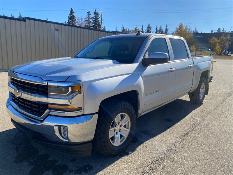2018 Chevrolet Silverado 1500 LT - Photo 1 - St Albert, AB T8N 3Z7